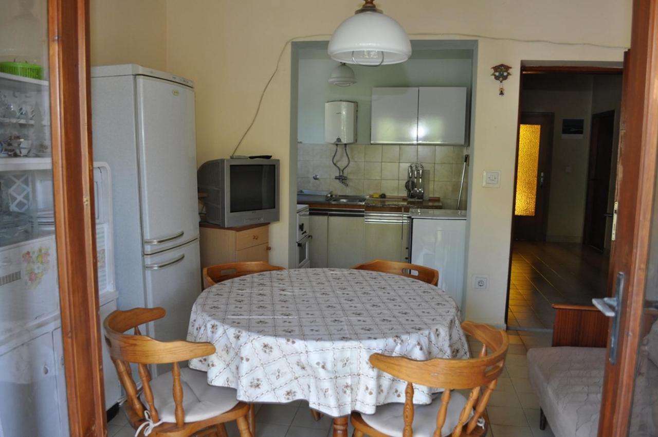 Apartman Kraljev Biograd Na Moru Buitenkant foto